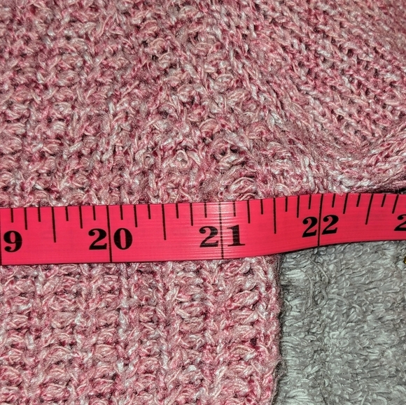 Women Long Sleeve Chunky Knit Pullover Crewneck Pink Detail Sleeve Large NWT - Picture 7 of 10